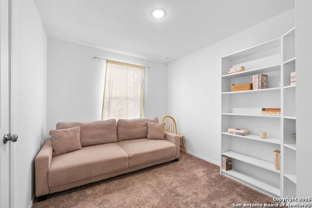 Listing photo id 9 for 9103 Stellar Hill