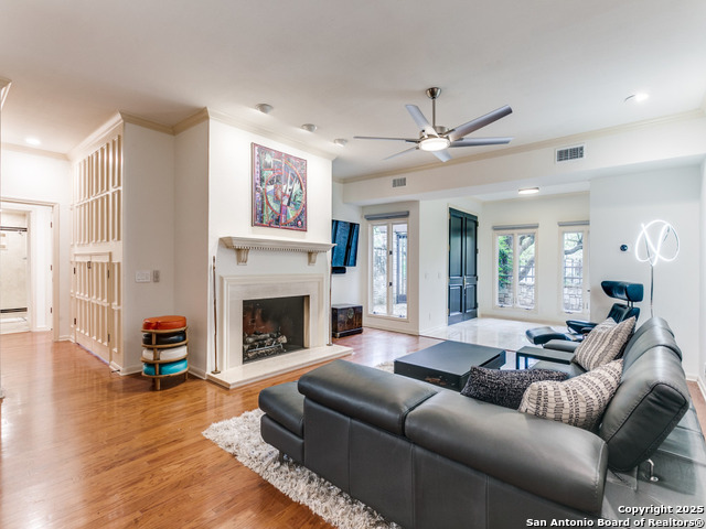 Image 2 of 25 For 8000 Donore 11