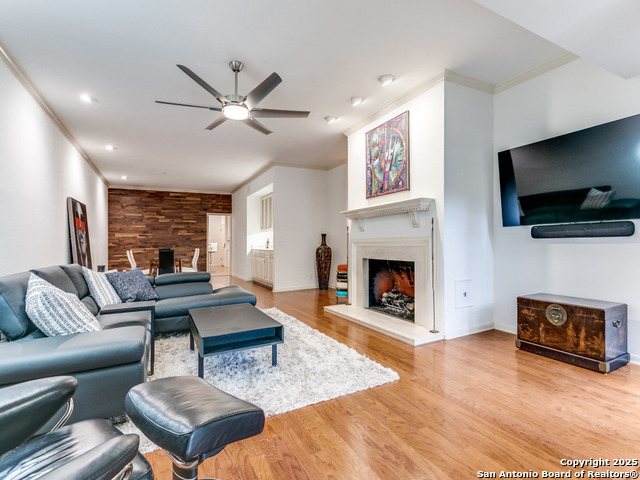 Image 4 of 25 For 8000 Donore 11