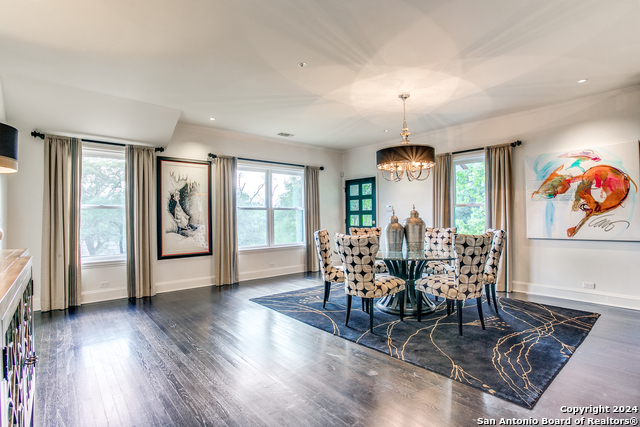 Listing photo id 4 for 334 Encino Ave  2