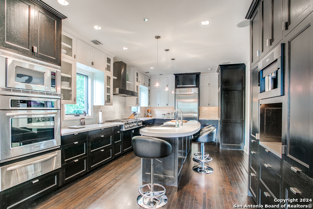Listing photo id 6 for 334 Encino Ave  2