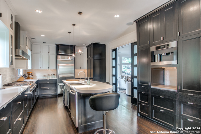 Listing photo id 7 for 334 Encino Ave  2