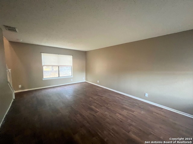 Image 3 of 13 For 7306 Red Deer Pass