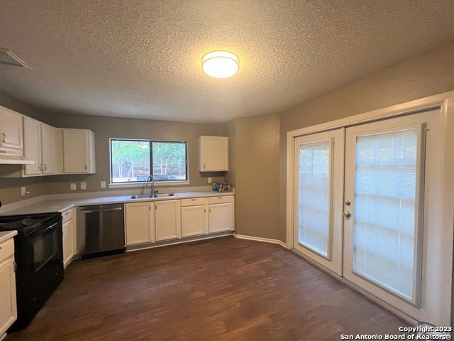 Image 5 of 13 For 7306 Red Deer Pass