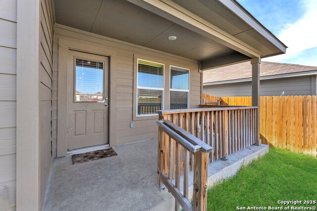 Listing photo id 27 for 4410 Lake Ritter