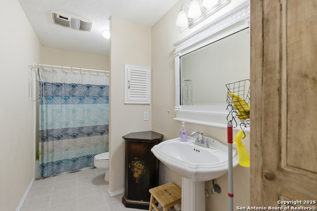 Image 11 of 47 For 11722 Raindrop