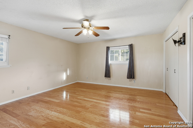 Image 23 of 47 For 11722 Raindrop