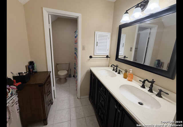 Image 29 of 47 For 11722 Raindrop