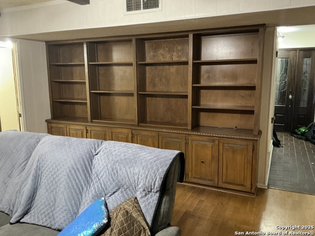 Image 35 of 47 For 11722 Raindrop