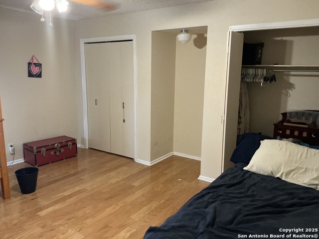 Image 41 of 47 For 11722 Raindrop