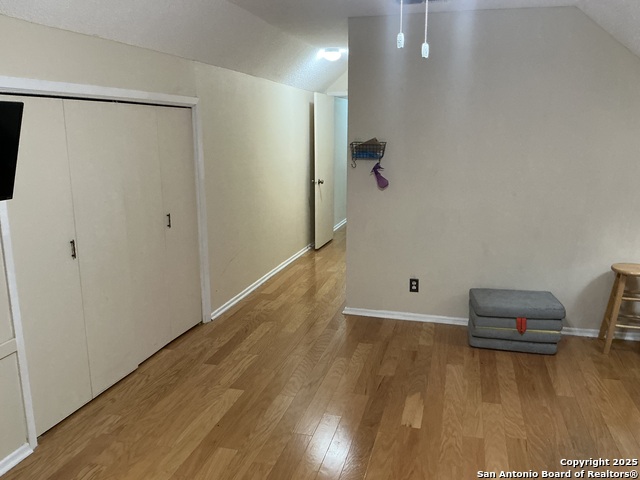 Image 42 of 47 For 11722 Raindrop