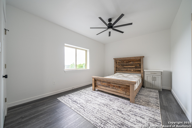 Image 29 of 40 For 247 Betty