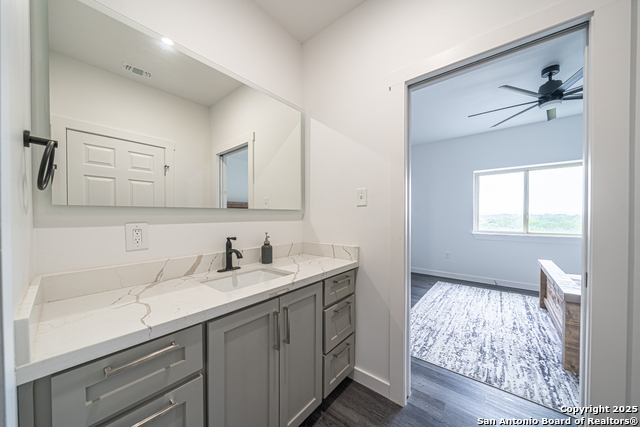 Image 31 of 40 For 247 Betty