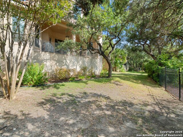 Image 32 of 42 For 31 Stratton  