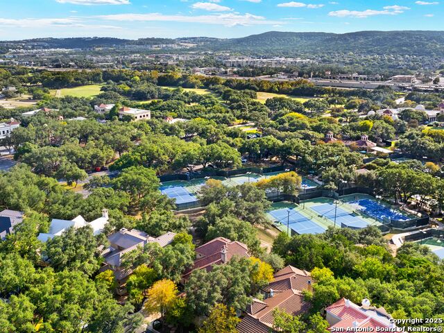 Image 40 of 42 For 31 Stratton  