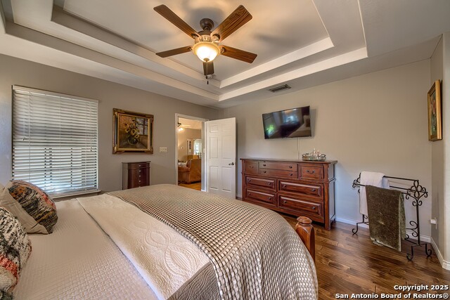 Listing photo id 13 for 1206 31st Street