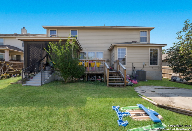 Listing photo id 31 for 144 Springtree Blf