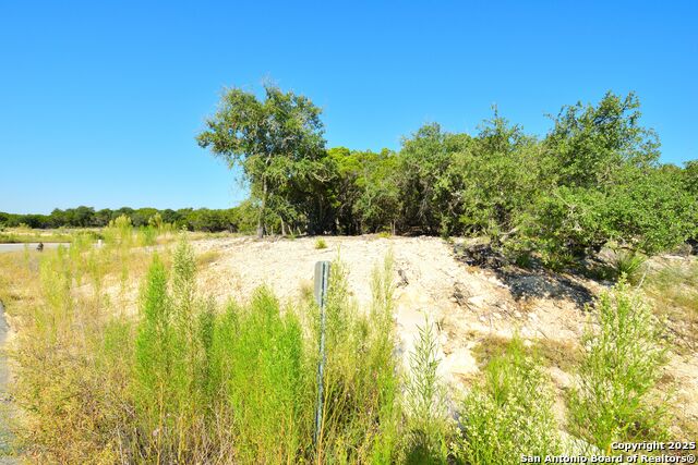 Listing photo id 8 for 000 Private Road 1708 W