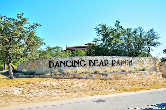Listing photo id 9 for 000 Private Road 1708 W