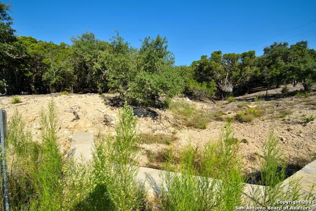 Listing photo id 16 for 000 Private Road 1708 W