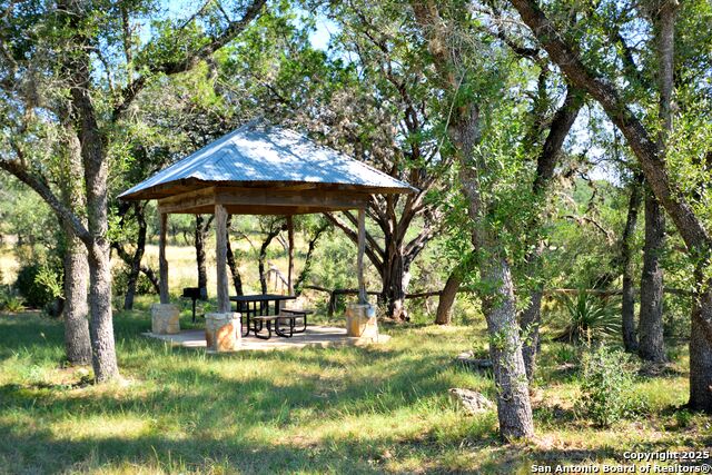 Listing photo id 22 for 000 Private Road 1708 W
