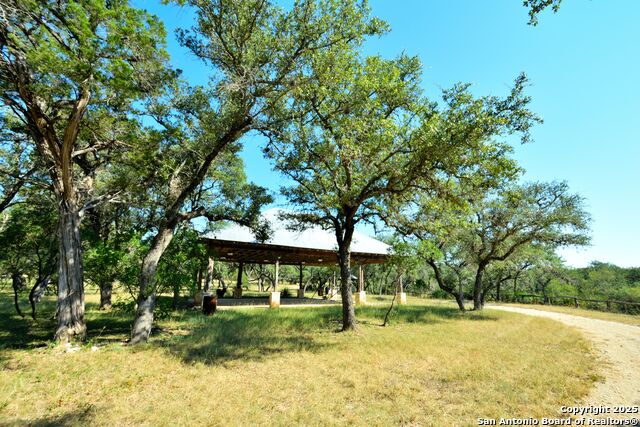 Listing photo id 25 for 000 Private Road 1708 W