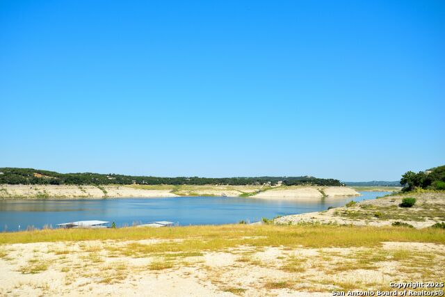 Listing photo id 26 for 000 Private Road 1708 W