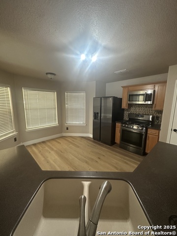 Listing photo id 9 for 701 Meadow Top