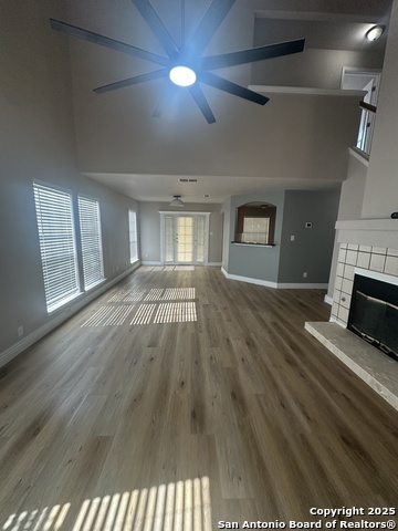 Listing photo id 10 for 701 Meadow Top