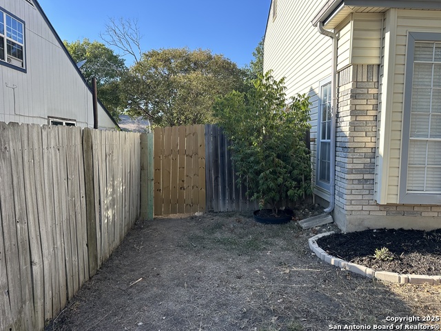 Listing photo id 23 for 701 Meadow Top