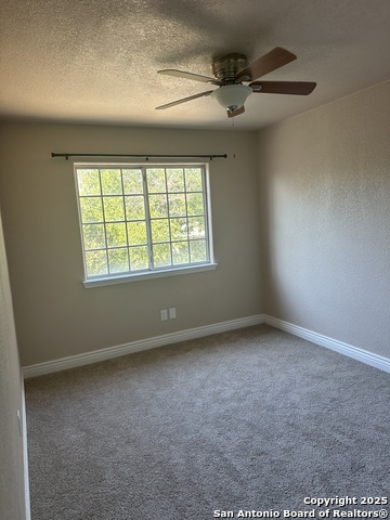 Listing photo id 7 for 701 Meadow Top