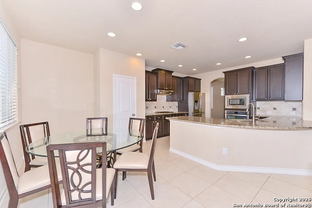 Image 9 of 22 For 18011 Muir Glen