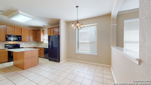 Image 17 of 40 For 2617 Crusader