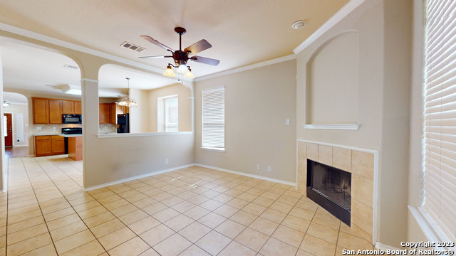 Image 35 of 40 For 2617 Crusader