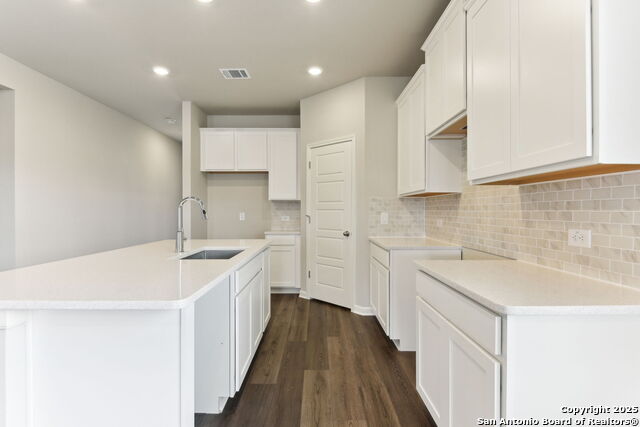 Listing photo id 18 for 4516 Appaloosa Crest