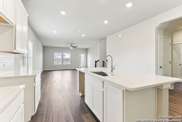 Listing photo id 21 for 4516 Appaloosa Crest
