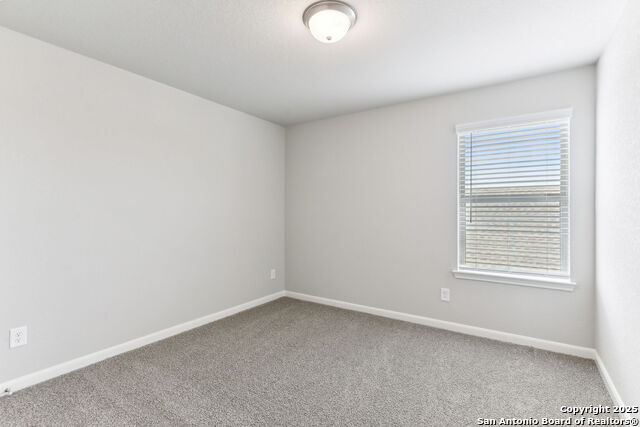 Listing photo id 33 for 4516 Appaloosa Crest