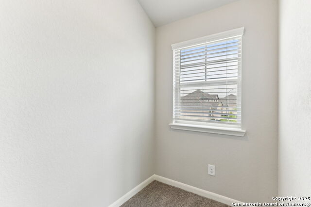 Listing photo id 36 for 4516 Appaloosa Crest