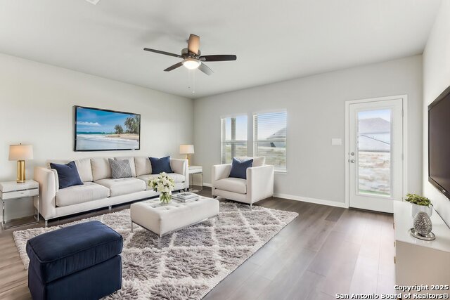 Listing photo id 2 for 4516 Appaloosa Crest