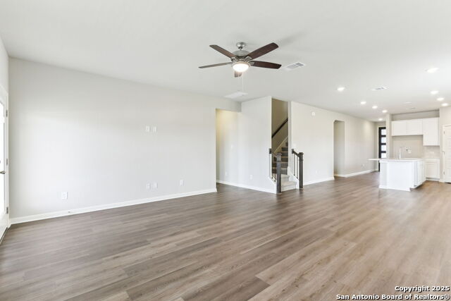 Listing photo id 4 for 4516 Appaloosa Crest