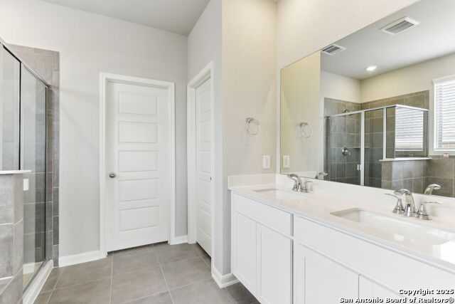 Listing photo id 5 for 4516 Appaloosa Crest