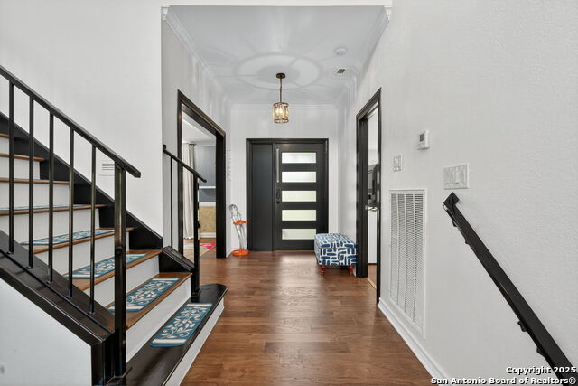 Image 4 of 40 For 15662 Robin Ridge