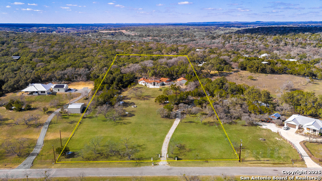 Image 3 of 50 For 715 Sunrise Trail