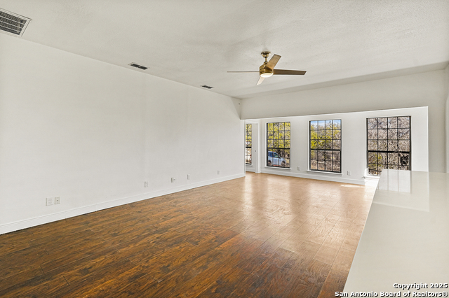 Image 35 of 50 For 715 Sunrise Trail