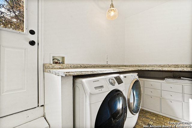 Image 41 of 50 For 715 Sunrise Trail