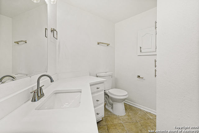 Image 48 of 50 For 715 Sunrise Trail