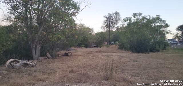 Image 15 of 22 For 717 Dittlinger