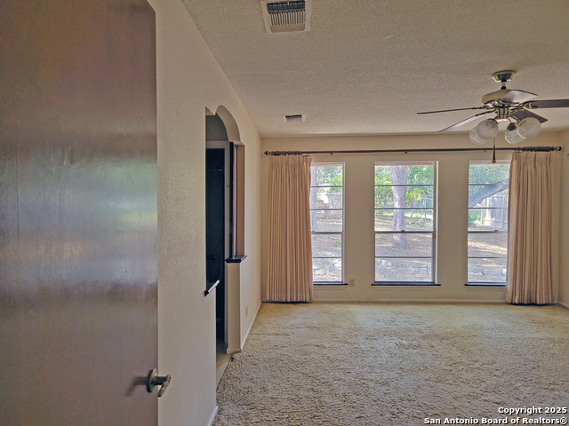 Listing photo id 8 for 14335 Turtle Rock