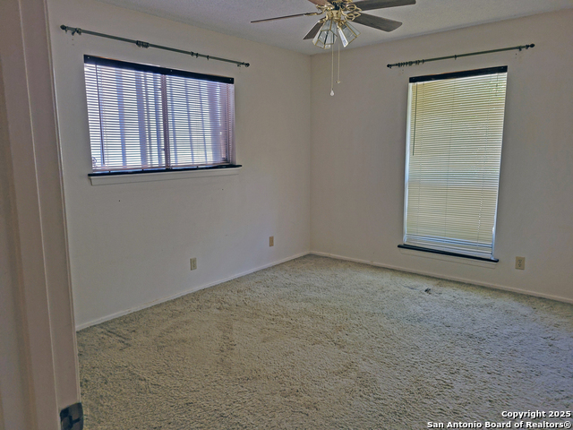 Listing photo id 12 for 14335 Turtle Rock