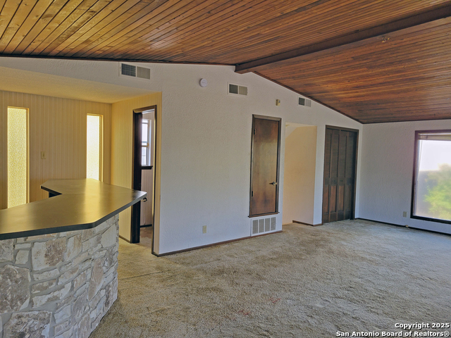 Listing photo id 15 for 14335 Turtle Rock